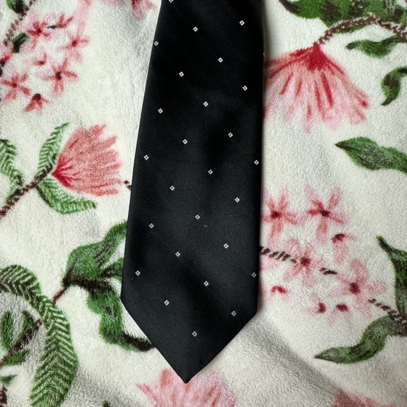Wembley Other - Wembley Black Tie with White Dots